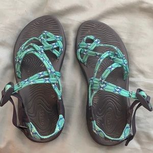 Chacos size 6